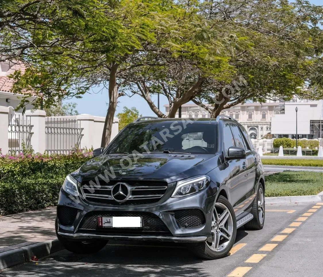 Mercedes-Benz  GLE  400  2016  Automatic  112,000 Km  6 Cylinder  Four Wheel Drive (4WD)  SUV  Black