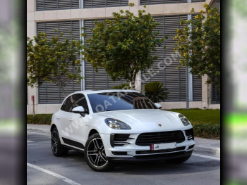 Porsche  Macan  2020  Automatic  95,000 Km  6 Cylinder  Four Wheel Drive (4WD)  SUV  White