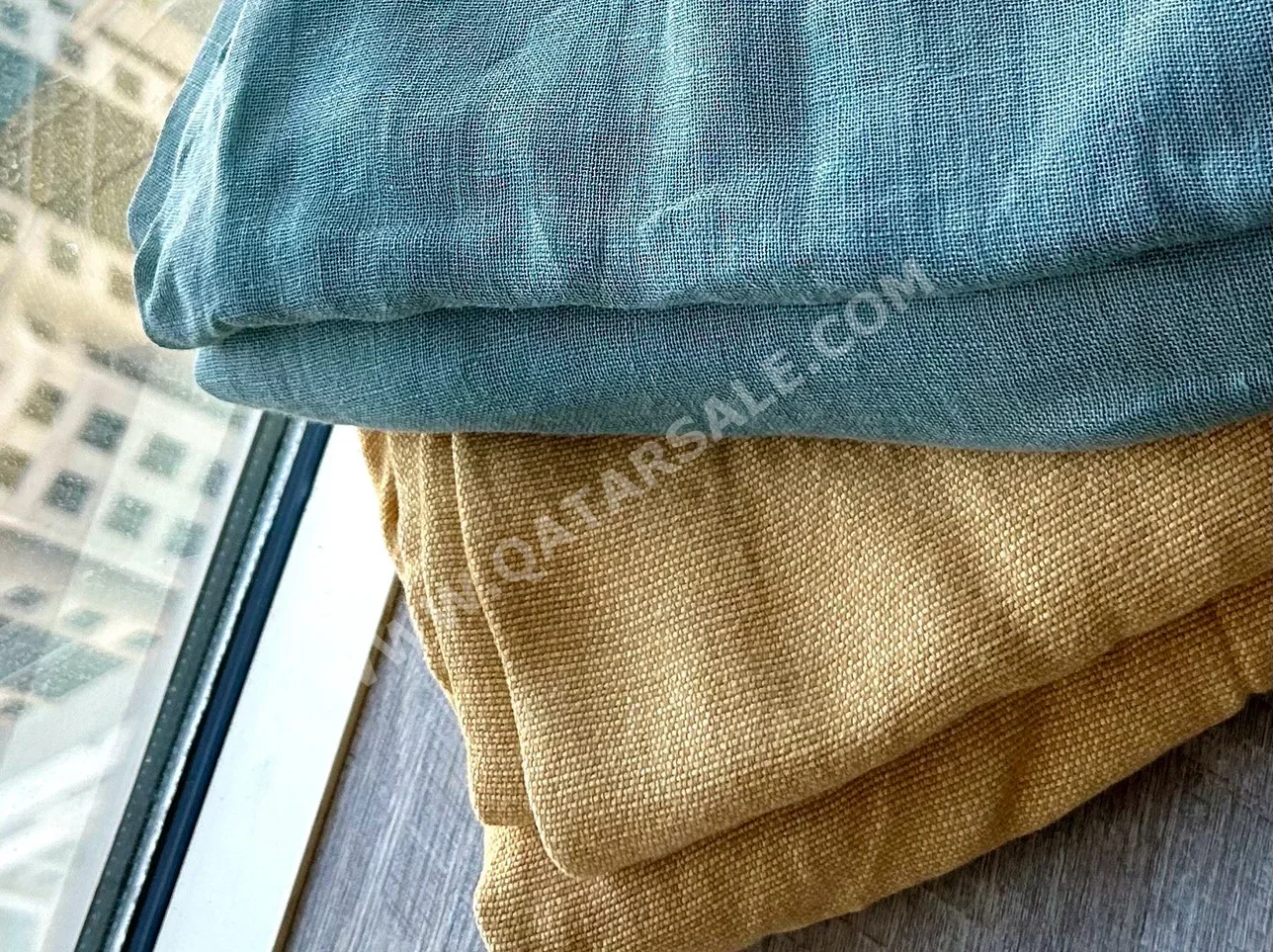 Curtains & Blinds Price Per Unit  Linen  300 CM  145 CM