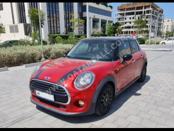 Mini  Cooper  2016  Tiptronic  116,000 Km  3 Cylinder  Front Wheel Drive (FWD)  Sedan  Red