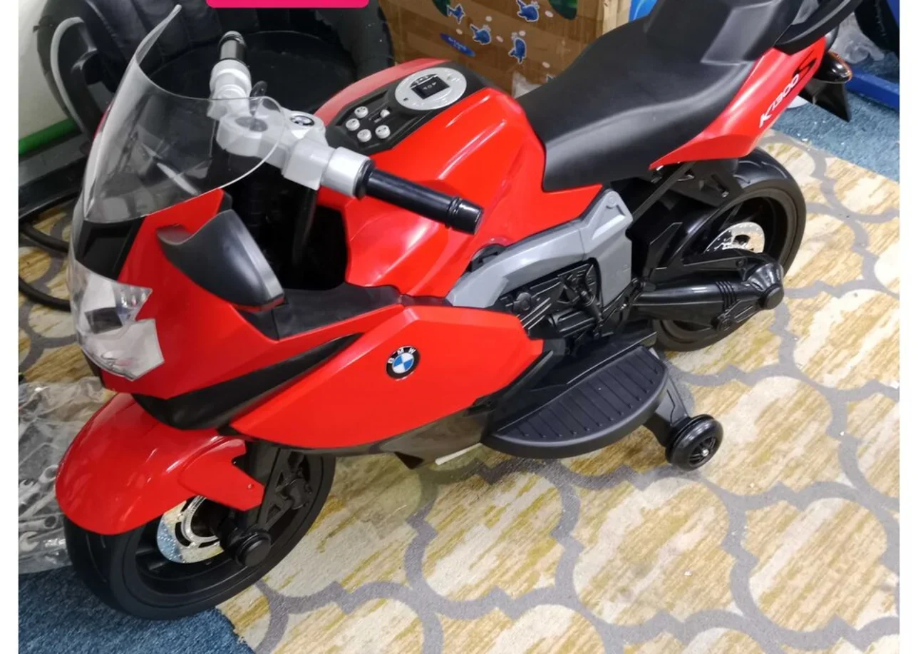 Push & Pedal Ride-Ons  - 3-4 Years  - Red