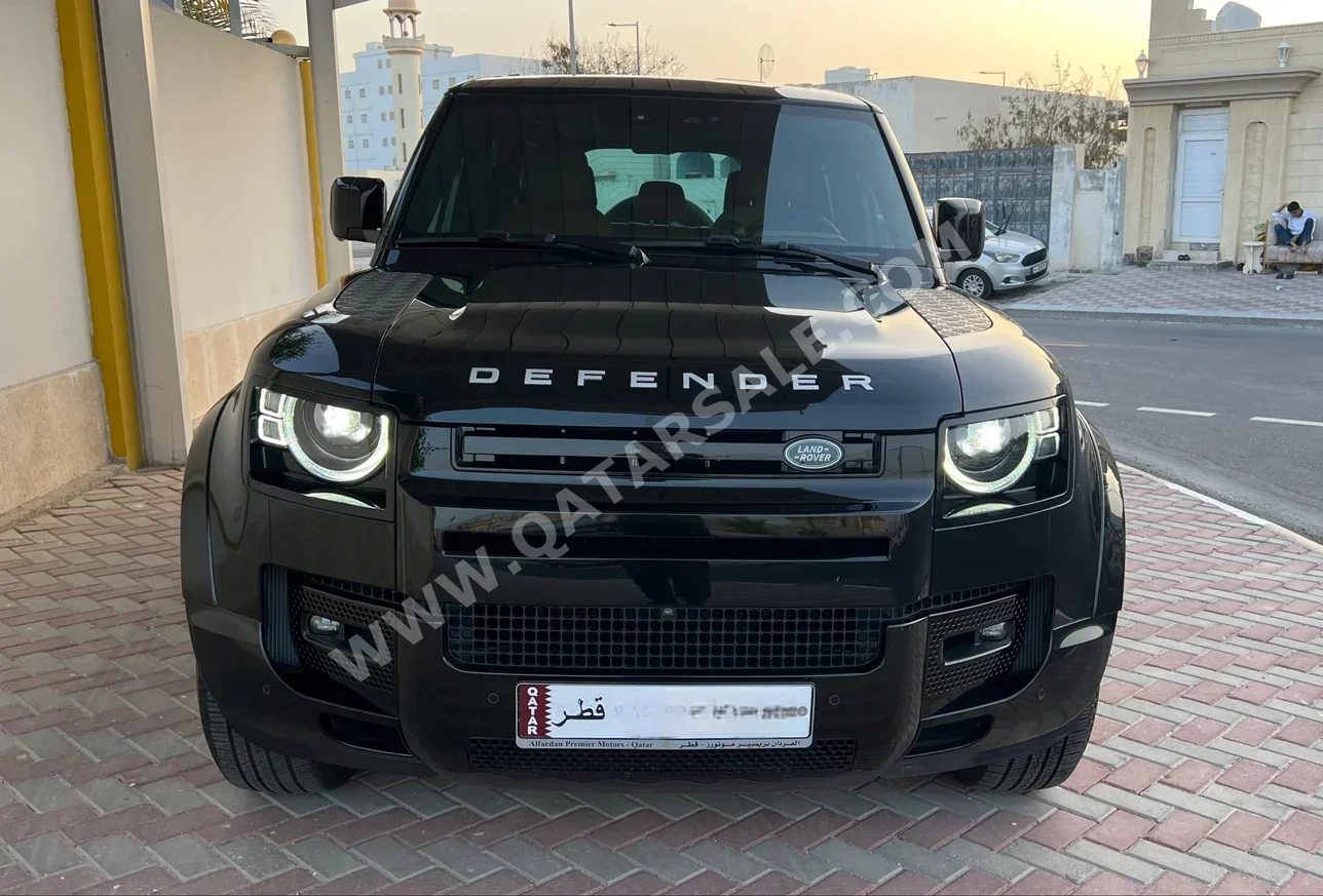 Land Rover  Defender  110 HSE  2024  Automatic  21,000 Km  6 Cylinder  Four Wheel Drive (4WD)  SUV  Black  With Warranty