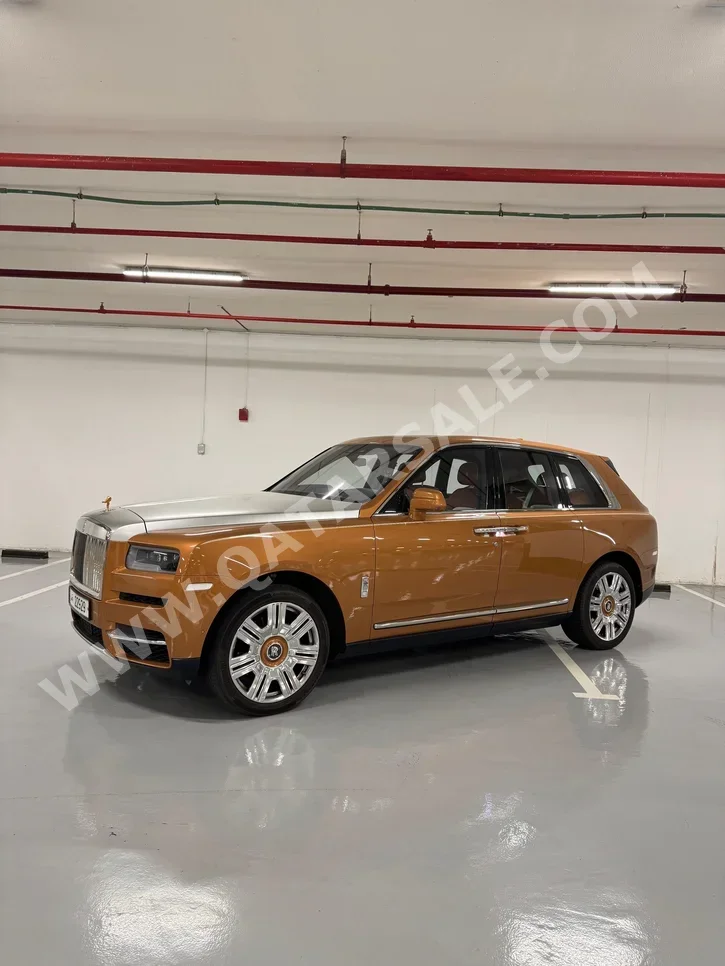 Rolls-Royce  Cullinan  2020  Automatic  38,000 Km  12 Cylinder  Four Wheel Drive (4WD)  SUV  Gold