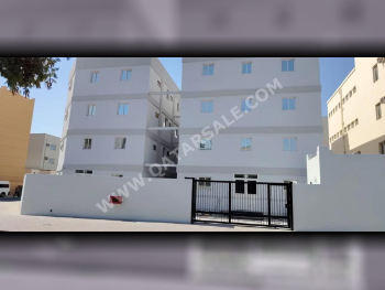 سكن عمال أم صلال  المزروعه  50 غرف نوم  يشمل الماء والكهرباء