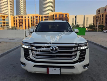 Toyota  Land Cruiser  GXR Twin Turbo  2024  Automatic  3,800 Km  6 Cylinder  Four Wheel Drive (4WD)  SUV  Pearl  With Warranty