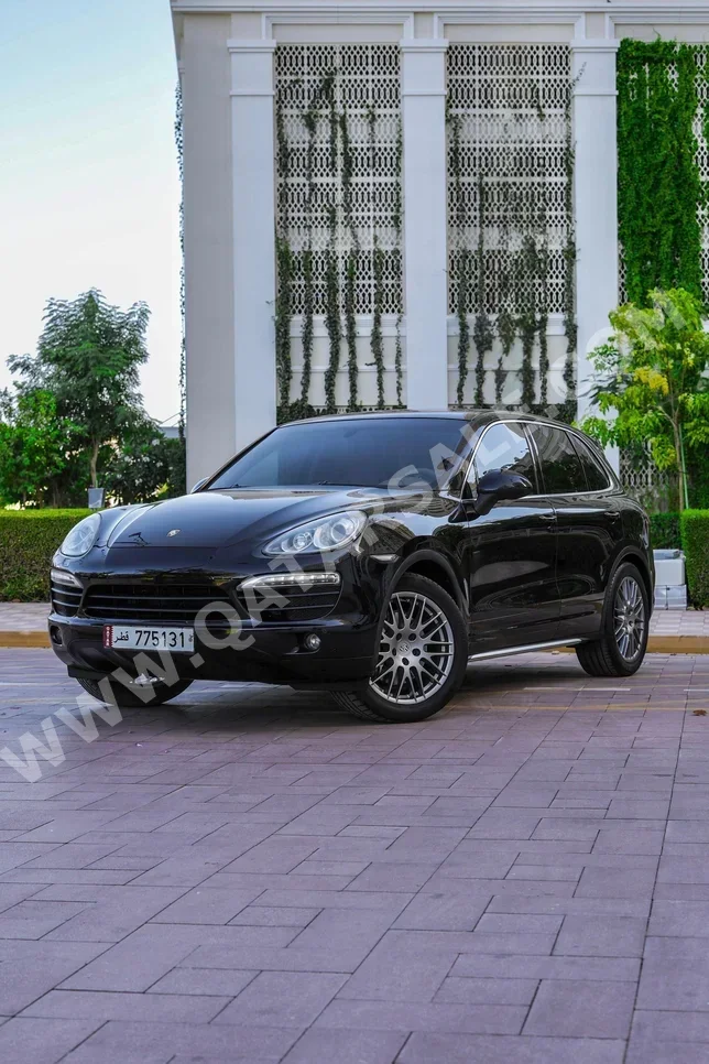 Porsche  Cayenne  S  2013  Automatic  113,000 Km  8 Cylinder  Four Wheel Drive (4WD)  SUV  Black