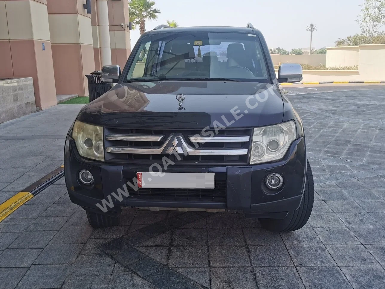 Mitsubishi  Pajero  3.8 Gold Edition  2008  Automatic  199,000 Km  6 Cylinder  SUV  Black