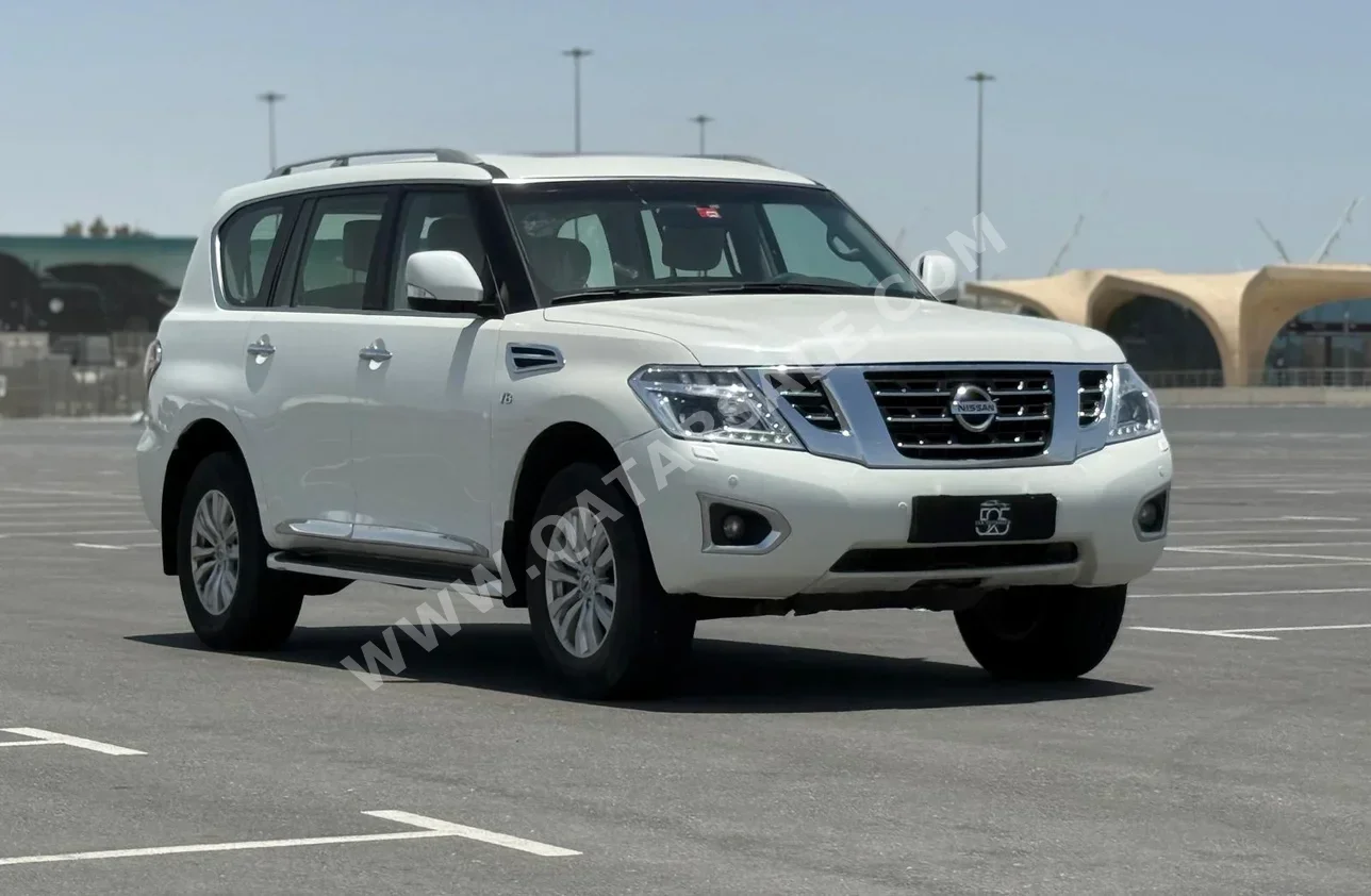 نيسان  باترول  اس اي  2015  اوتوماتيك  263,000 كم  8 سلندر  دفع رباعي  اس يو في  أبيض