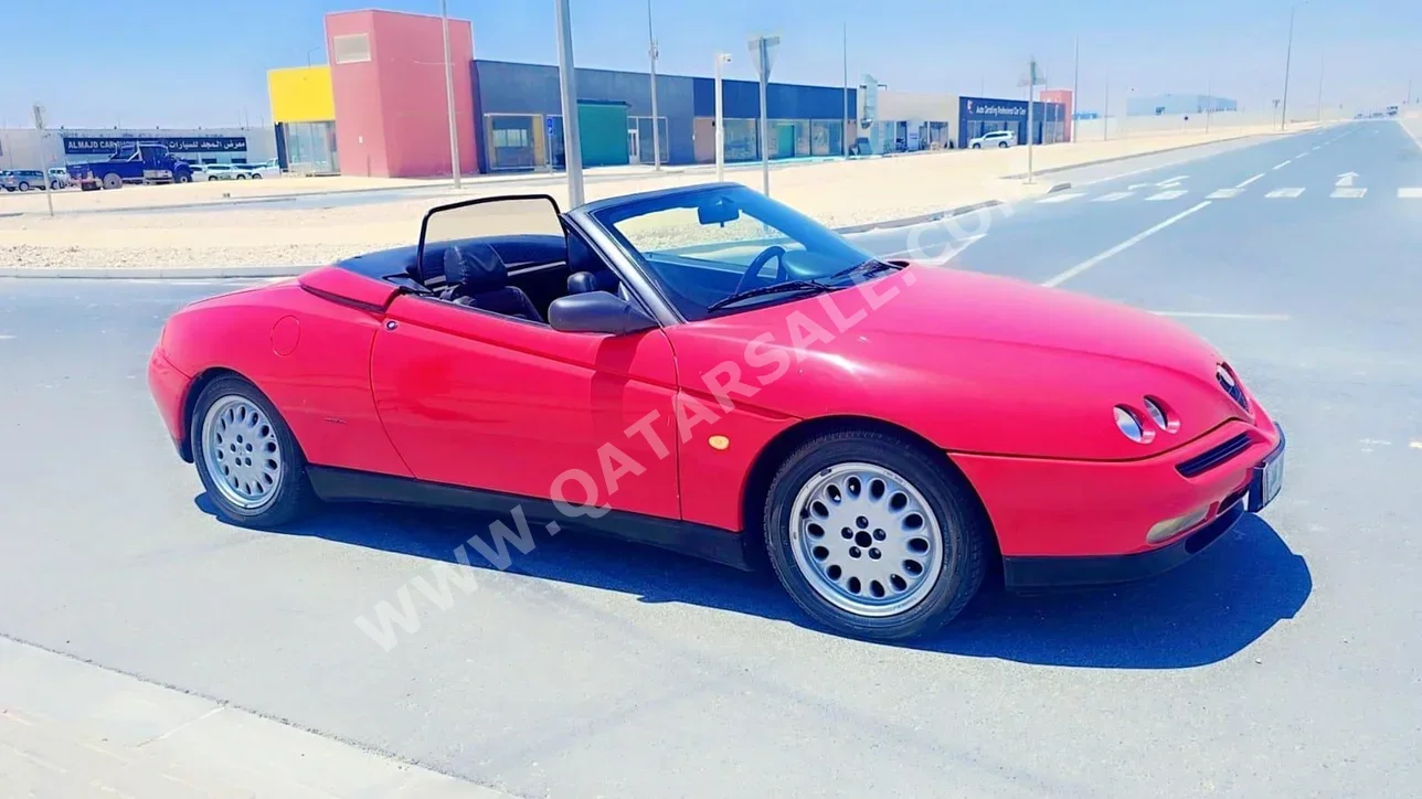 Alfa Romeo  SPIDER  VELOCE  1997  Manual  99,000 Km  4 Cylinder  Front Wheel Drive (FWD)  Sedan  Red