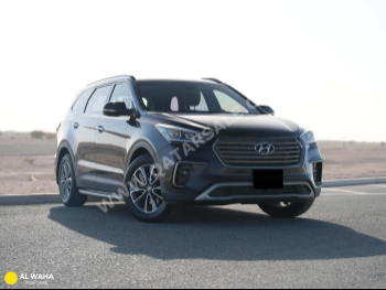 Hyundai  Santa Fe  2017  Automatic  69,500 Km  6 Cylinder  Four Wheel Drive (4WD)  SUV  Black