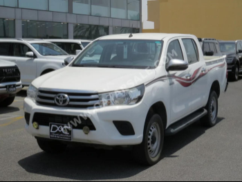 Toyota  Hilux  2020  Automatic  132,000 Km  4 Cylinder  Four Wheel Drive (4WD)  Pick Up  White