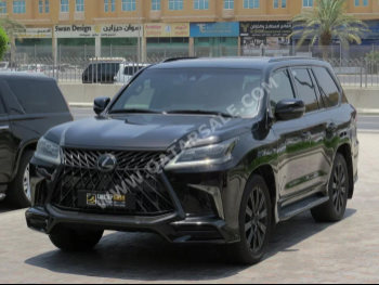 Lexus  LX  570 S  2018  Automatic  190,000 Km  8 Cylinder  Four Wheel Drive (4WD)  SUV  Black