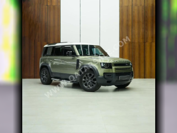 Land Rover  Defender  110 HSE  2020  Automatic  103,124 Km  6 Cylinder  Four Wheel Drive (4WD)  SUV  Dark Green  With Warranty