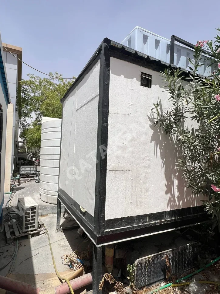 Porta Cabin With Kitchen & WC /  Parquet  Water Resistant  12 m2  4.2 m2  2.5 m2