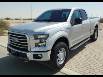 Ford  F  150 XLT  2016  Automatic  112,000 Km  6 Cylinder  Four Wheel Drive (4WD)  Pick Up  Silver