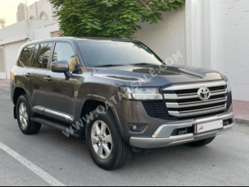 Toyota  Land Cruiser  GXR  2023  Automatic  57,000 Km  6 Cylinder  Four Wheel Drive (4WD)  SUV  Gray  With Warranty