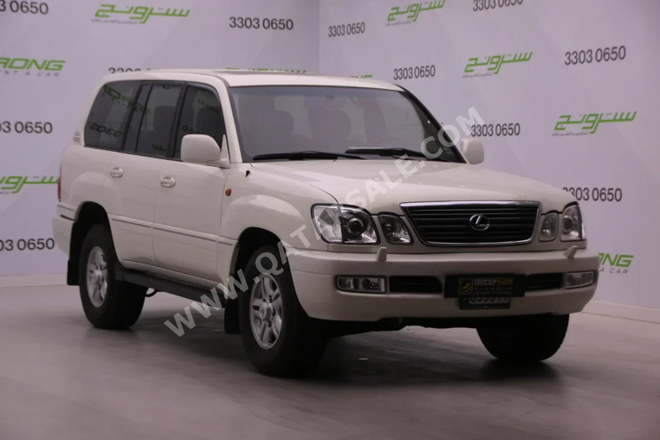 Lexus  LX  470  2001  Automatic  146,000 Km  8 Cylinder  Four Wheel Drive (4WD)  SUV  White