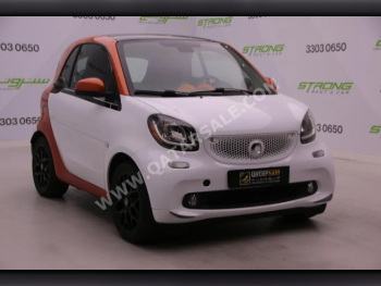 Smart  Passion  Edition 1  2016  Automatic  50,000 Km  3 Cylinder  Front Wheel Drive (FWD)  Hatchback  White
