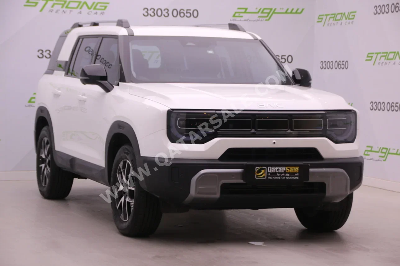 BAIC  BJ30  2025  Automatic  5,000 Km  4 Cylinder  Four Wheel Drive (4WD)  SUV  White  With Warranty