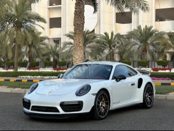 بورش  911  992 توربو اس  2018  اوتوماتيك  59,500 كم  6 سلندر  دفع رباعي  كوبيه \ سبورت  أبيض لؤلؤي  تحت الضمان