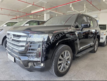 Toyota  Land Cruiser  GXR Twin Turbo  2024  Automatic  2,000 Km  6 Cylinder  Four Wheel Drive (4WD)  SUV  Black  With Warranty