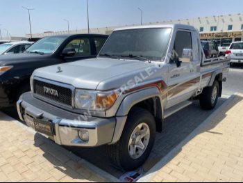 Toyota  Land Cruiser  LX  2021  Manual  153,000 Km  6 Cylinder  Four Wheel Drive (4WD)  Pick Up  Silver