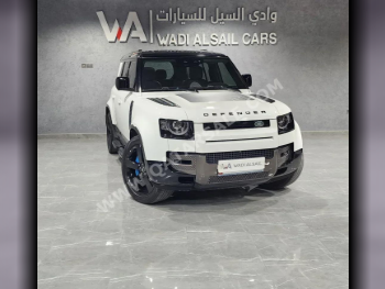 لاند روفر  ديفيندر  110 اتش اس اي  2022  اوتوماتيك  107,000 كم  6 سلندر  دفع رباعي  اس يو في  أبيض