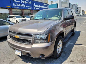 Chevrolet  Tahoe  2012  Automatic  60,000 Km  8 Cylinder  Four Wheel Drive (4WD)  SUV  Gray