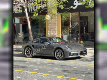 بورش  911  توربو  2023  اوتوماتيك  16,900 كم  6 سلندر  دفع خلفي  كوبيه \ سبورت  أبيض  تحت الضمان