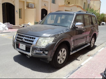 Mitsubishi  Pajero  GLS  2015  Automatic  121,000 Km  6 Cylinder  Four Wheel Drive (4WD)  SUV  Gray
