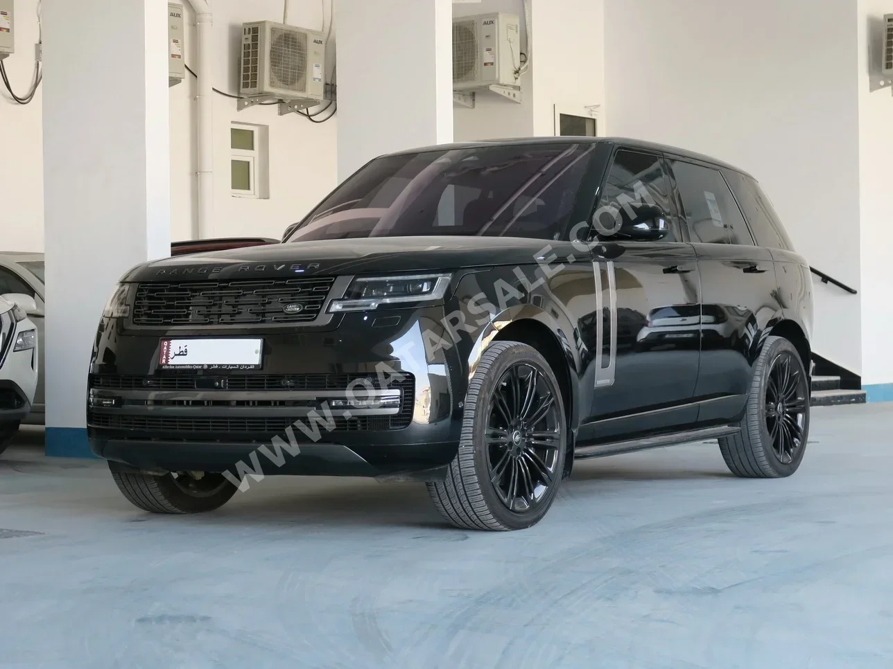 Land Rover  Range Rover  Vogue  Autobiography  2023  Automatic  30,000 Km  8 Cylinder  Four Wheel Drive (4WD)  SUV  Black  With Warranty