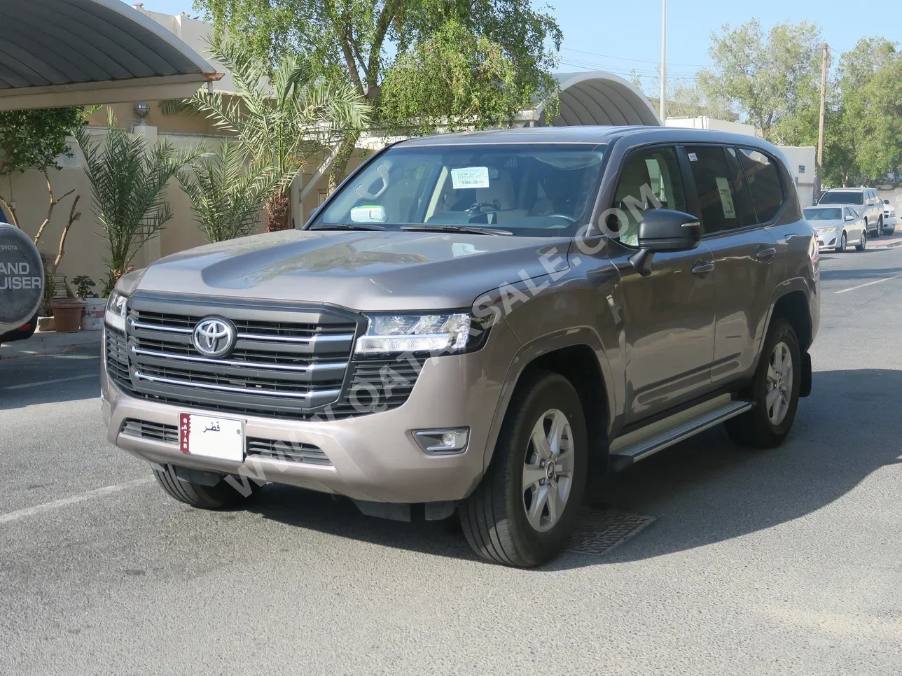  Toyota  Land Cruiser  G  2024  Automatic  95,000 Km  6 Cylinder  Four Wheel Drive (4WD)  SUV  Gold  With Warranty