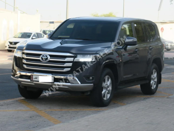Toyota  Land Cruiser  GXR  2022  Automatic  107,000 Km  6 Cylinder  Four Wheel Drive (4WD)  SUV  Gray