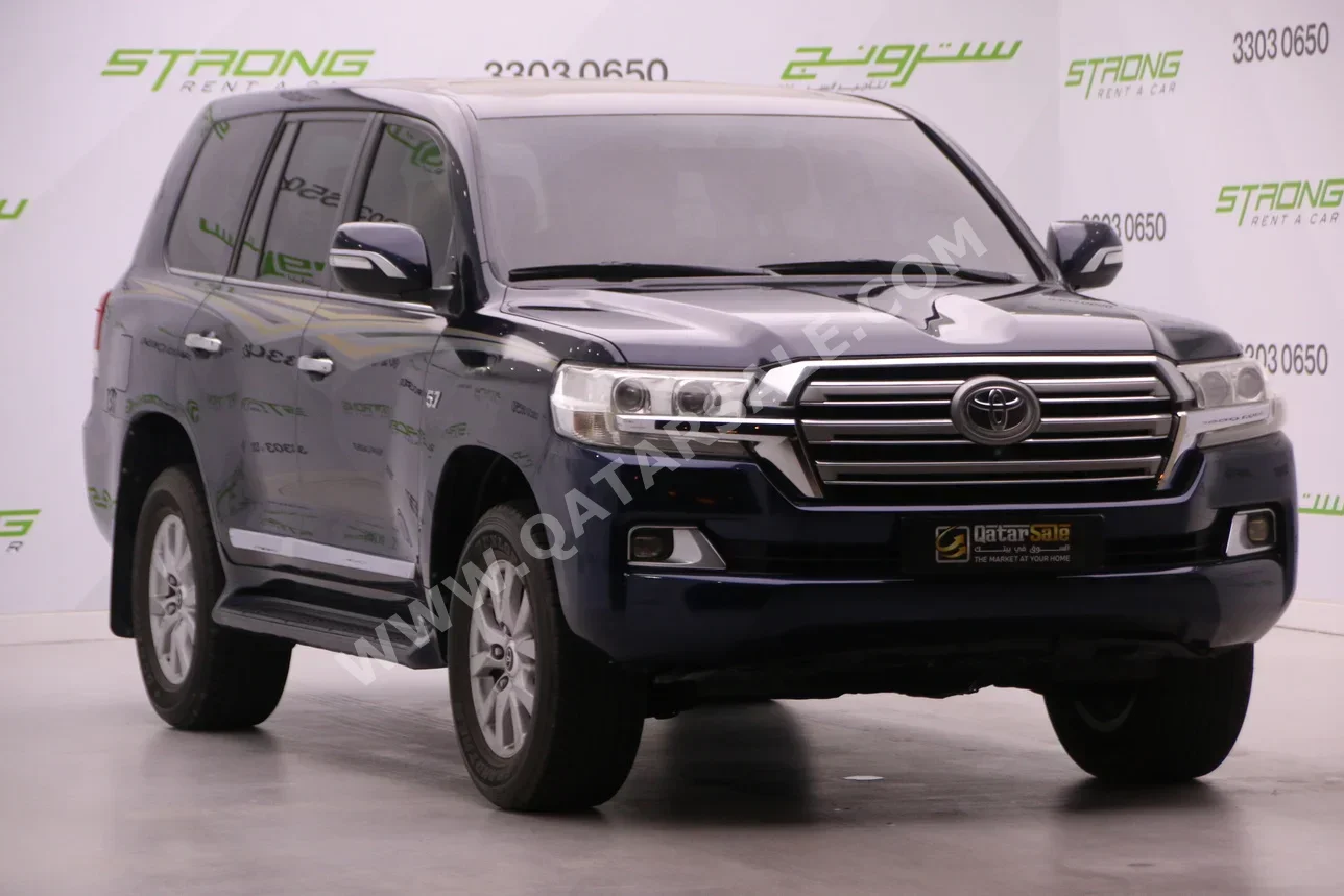 Toyota  Land Cruiser  VXR  2016  Automatic  270,000 Km  8 Cylinder  Four Wheel Drive (4WD)  SUV  Dark Blue
