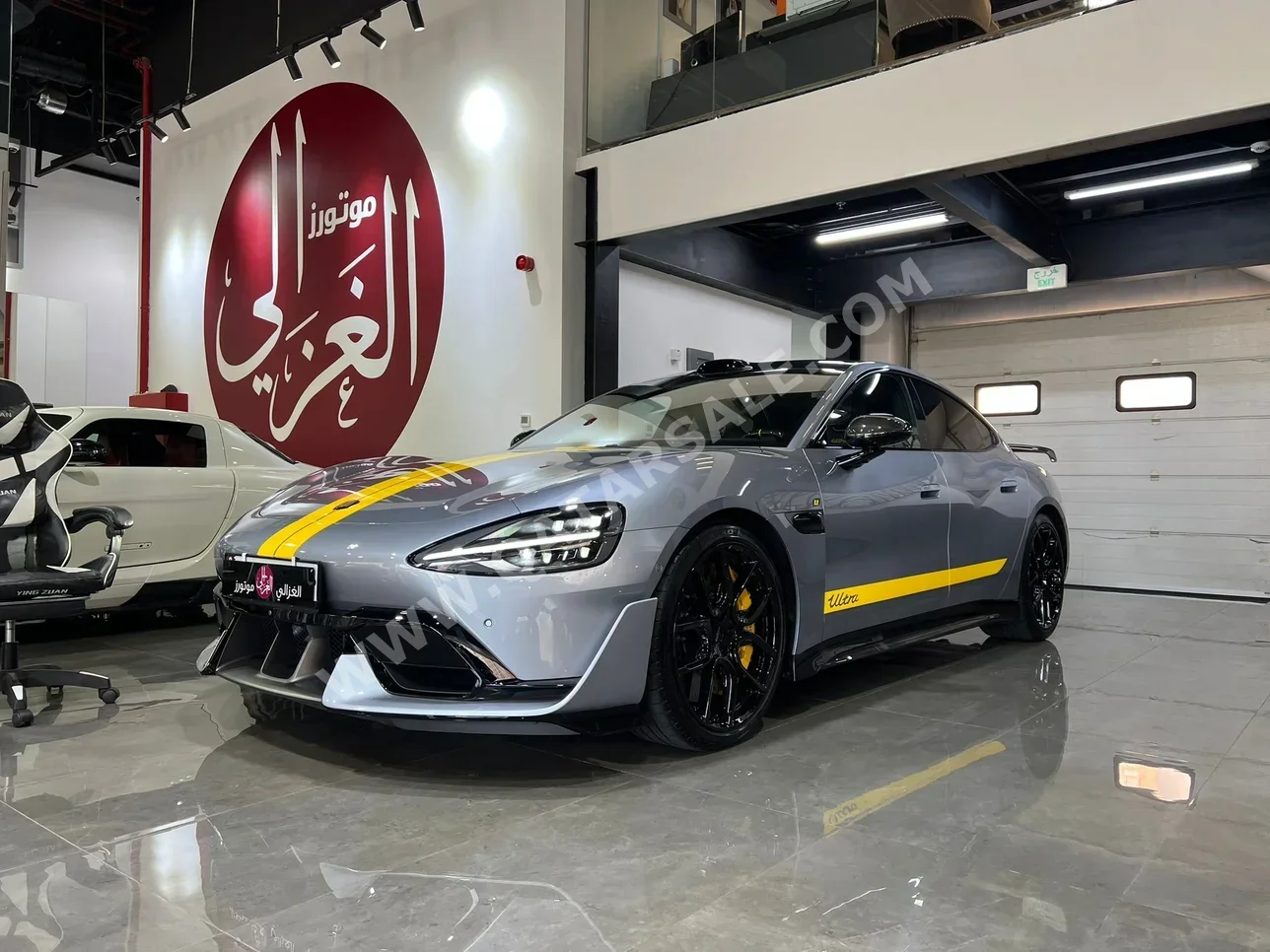 Xiaomi  SU7  Ultra  2025  Automatic  400 Km  0 Cylinder  All Wheel Drive (AWD)  Sedan  Gray