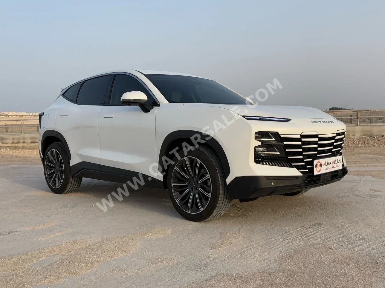 Jetour  Dashing  Flag Ship  2024  Automatic  28,500 Km  4 Cylinder  Front Wheel Drive (FWD)  SUV  White  With Warranty