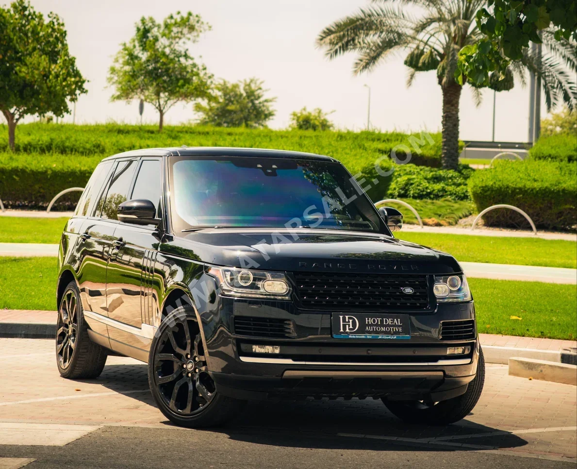 Land Rover  Range Rover  Vogue Super charged  2017  Automatic  111,000 Km  8 Cylinder  Four Wheel Drive (4WD)  SUV  Black
