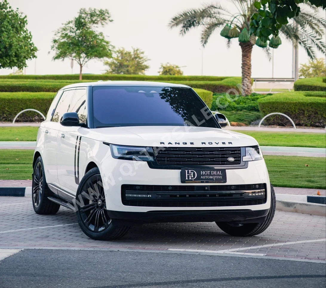 Land Rover  Range Rover  Vogue HSE  2023  Automatic  52,000 Km  8 Cylinder  Four Wheel Drive (4WD)  SUV  White  With Warranty