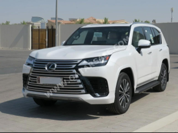 Lexus  LX  600 Luxury  2025  Automatic  800 Km  6 Cylinder  Four Wheel Drive (4WD)  SUV  White  With Warranty