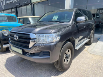 Toyota  Land Cruiser  GX  2017  Automatic  203,000 Km  6 Cylinder  Four Wheel Drive (4WD)  SUV  Gray