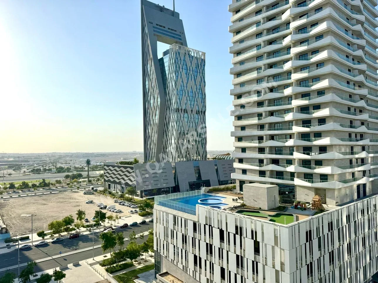 1 Bedrooms  Apartment  For Sale  in Lusail -  Marina District  Semi Furnished