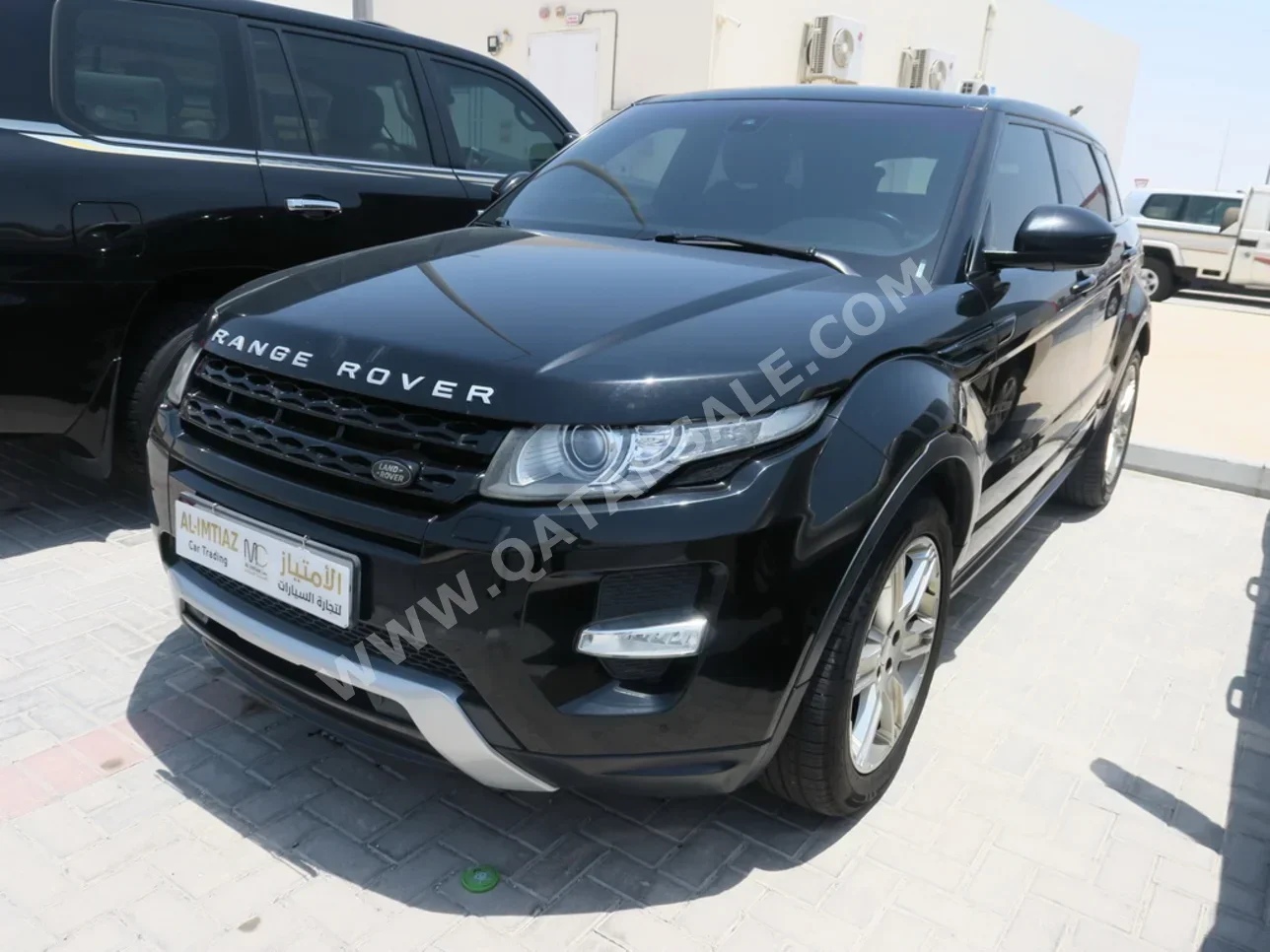 Land Rover  Evoque  Dynamic  2015  Automatic  95,000 Km  4 Cylinder  Four Wheel Drive (4WD)  SUV  Black