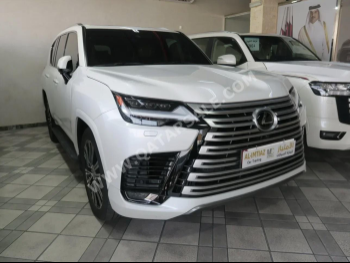 Lexus  LX  600 Luxury  2023  Automatic  16,000 Km  6 Cylinder  Four Wheel Drive (4WD)  SUV  White  With Warranty