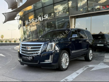 Cadillac  Escalade  Platinum  2017  Automatic  100,000 Km  8 Cylinder  Four Wheel Drive (4WD)  SUV  Blue
