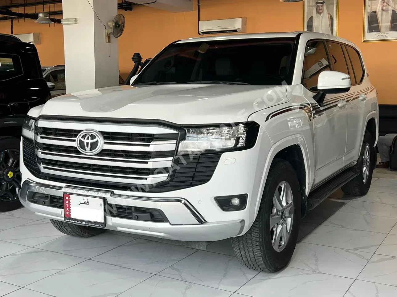 Toyota  Land Cruiser  GXR  2022  Automatic  145,000 Km  6 Cylinder  Four Wheel Drive (4WD)  SUV  White