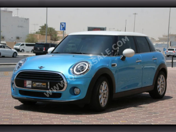Mini  Cooper  2019  Automatic  144,000 Km  3 Cylinder  Front Wheel Drive (FWD)  Hatchback  Blue