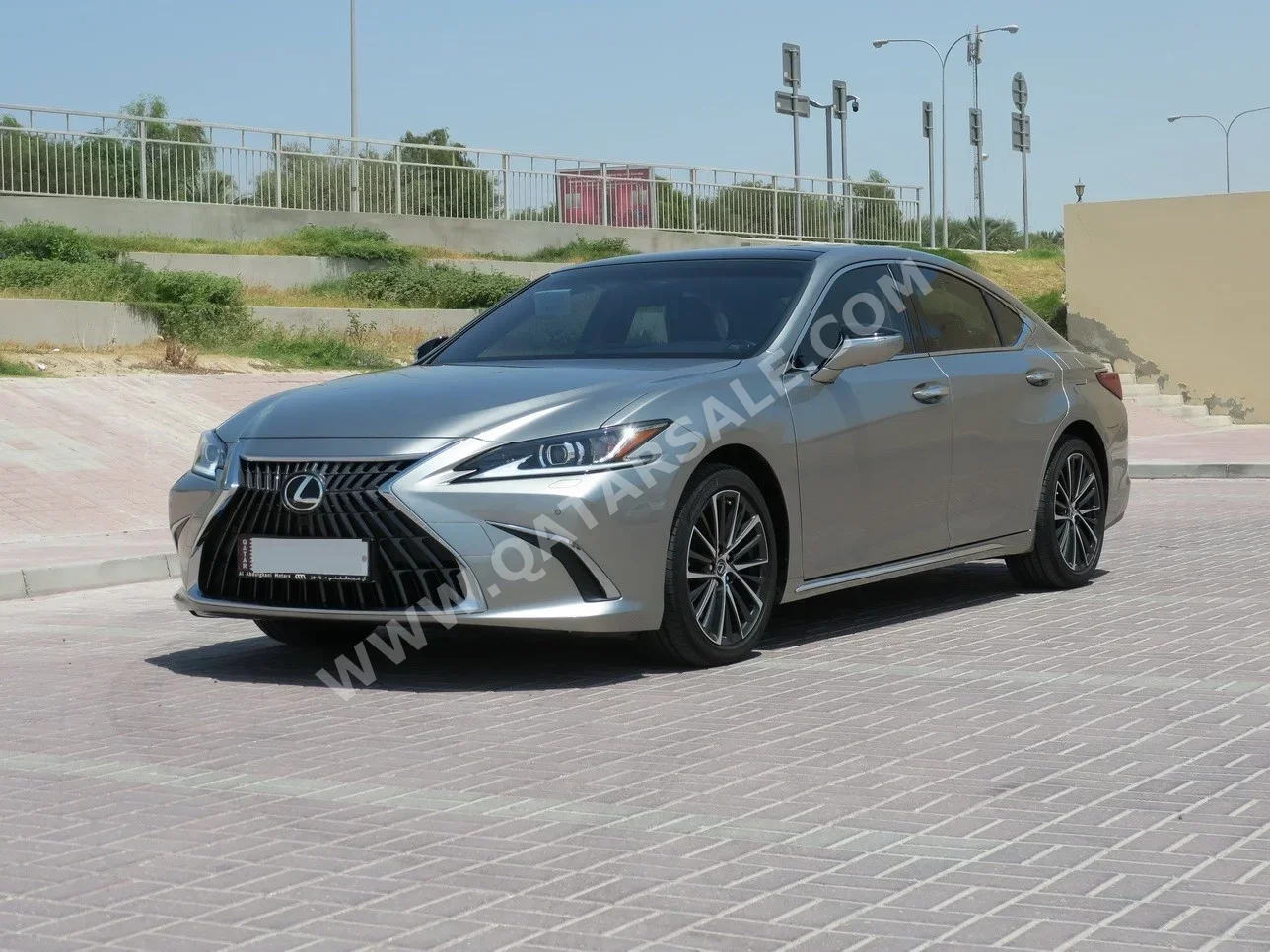 Lexus  ES  350  2024  Automatic  5,700 Km  6 Cylinder  Rear Wheel Drive (RWD)  Sedan  Sonic Titanium  With Warranty