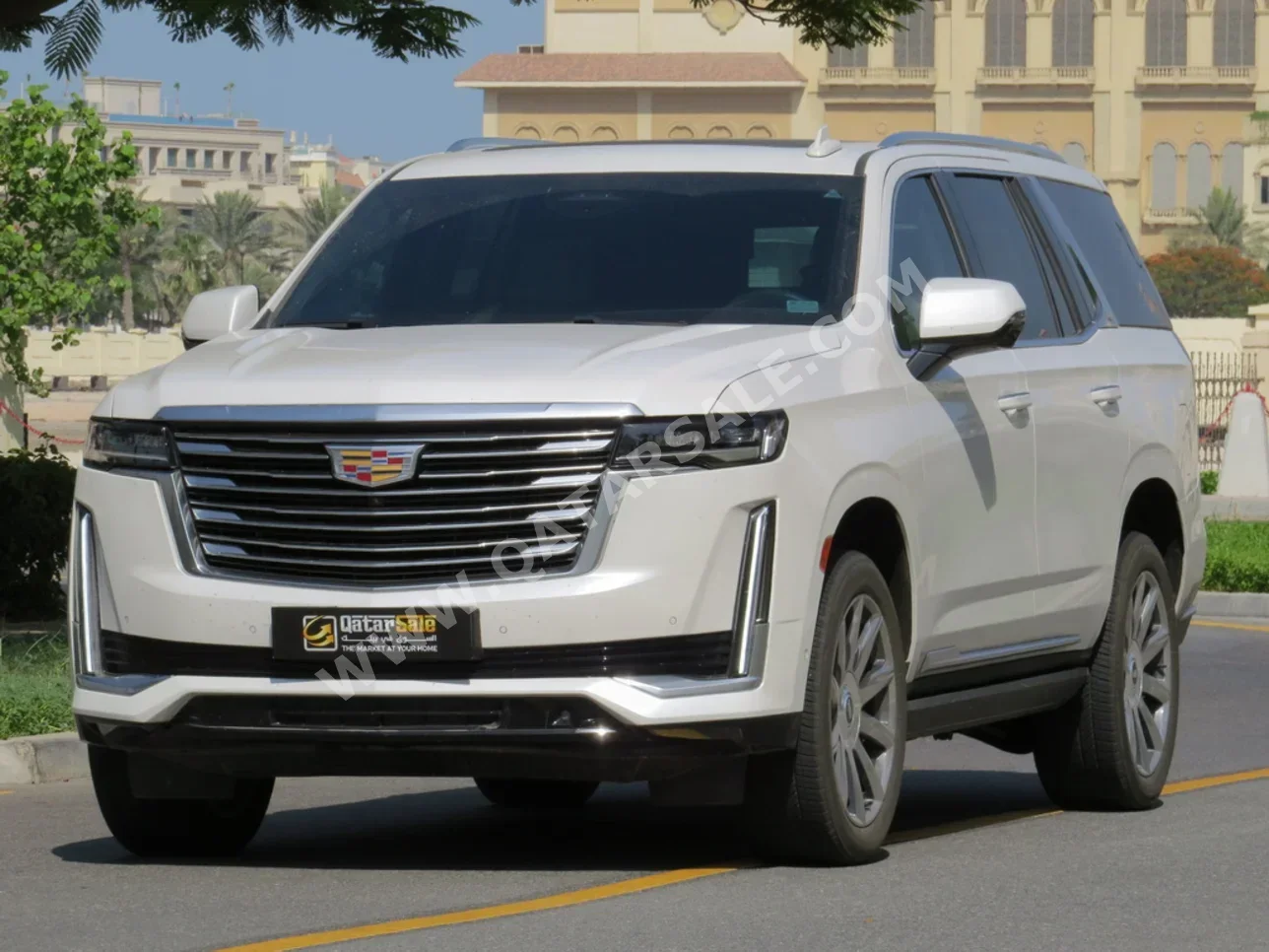 Cadillac  Escalade  600  2024  Automatic  20,000 Km  8 Cylinder  Four Wheel Drive (4WD)  SUV  White  With Warranty