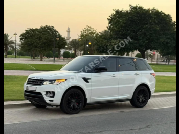 Land Rover  Range Rover  Sport HSE  2016  Automatic  83,000 Km  8 Cylinder  Four Wheel Drive (4WD)  SUV  White