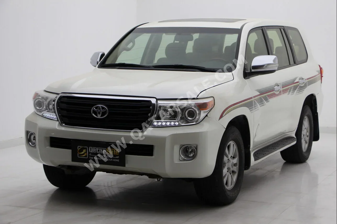 Toyota  Land Cruiser  GXR  2012  Automatic  520,000 Km  6 Cylinder  Four Wheel Drive (4WD)  SUV  Pearl